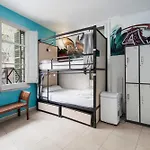 Хостел No Limit Graffiti *