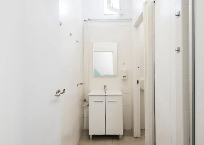 No Limit Graffiti Hostel Barcelona