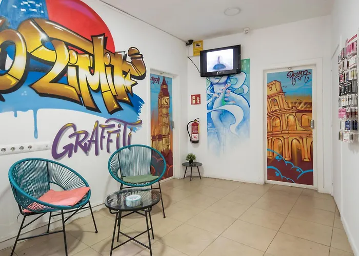 No Limit Graffiti Hostel