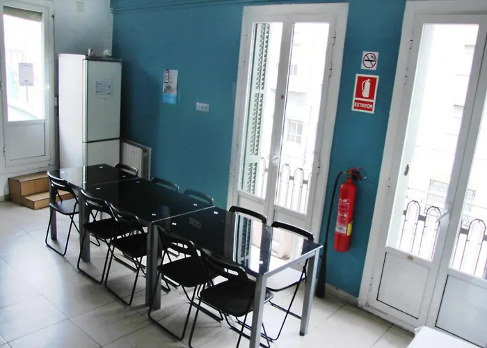 No Limit Graffiti Hostel Barcelona